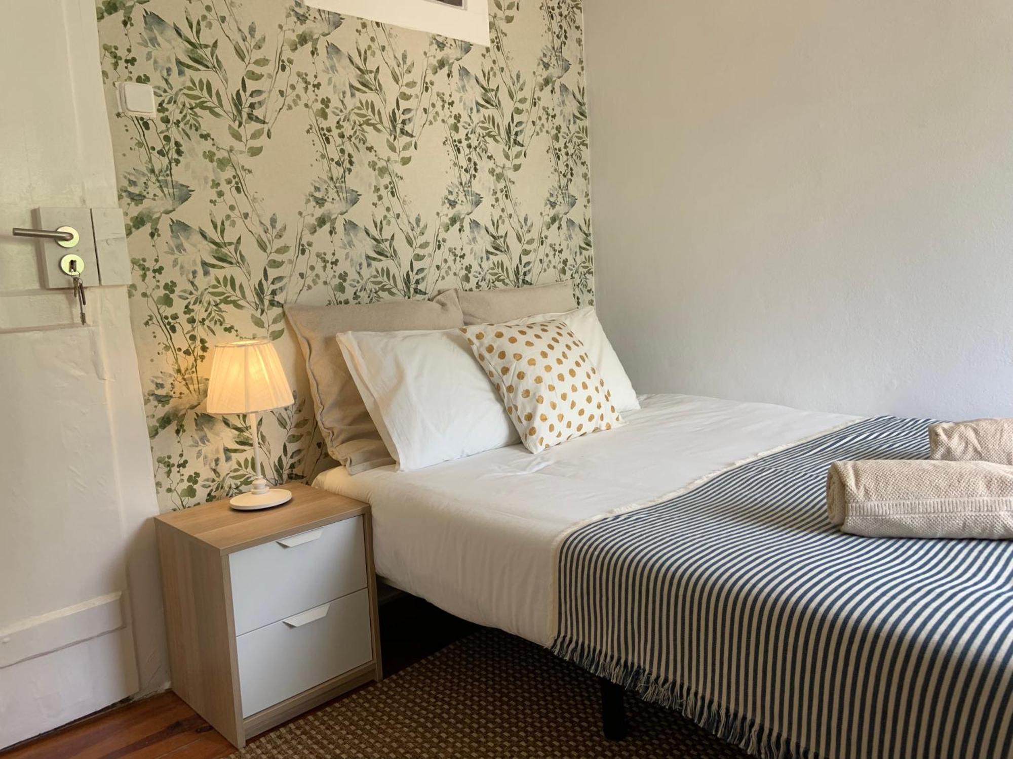 Stay As A Local! Santos Historical Guesthouse IV ลิสบอน ภายนอก รูปภาพ