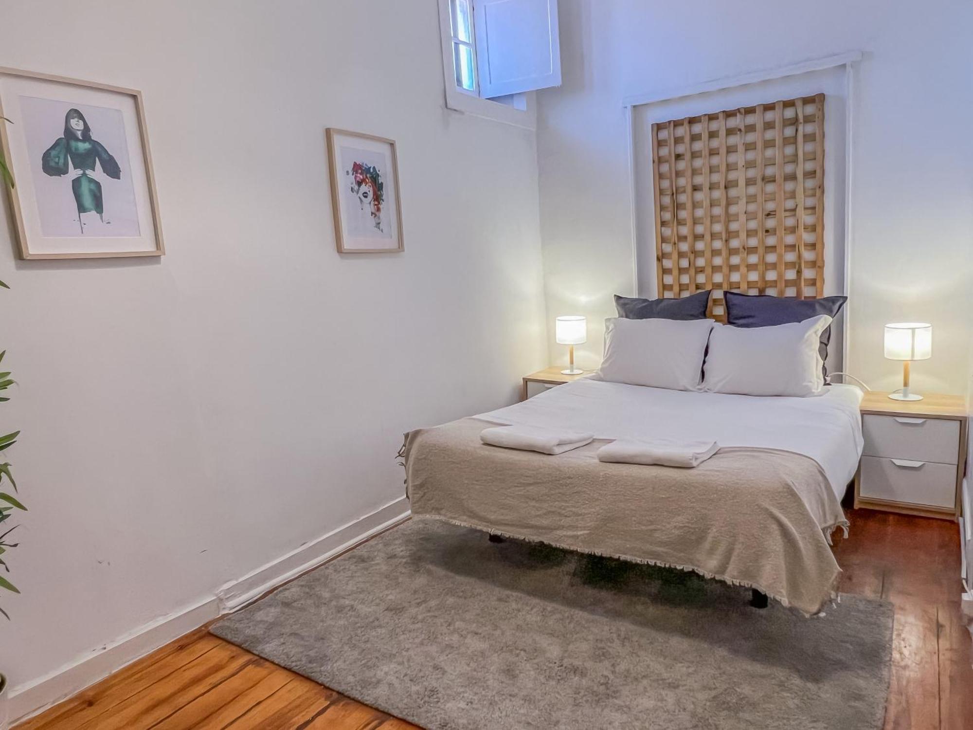 Stay As A Local! Santos Historical Guesthouse IV ลิสบอน ภายนอก รูปภาพ